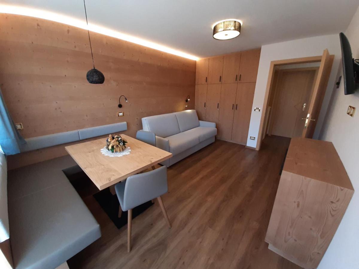 Apartments Lasteis La Villa  Zewnętrze zdjęcie