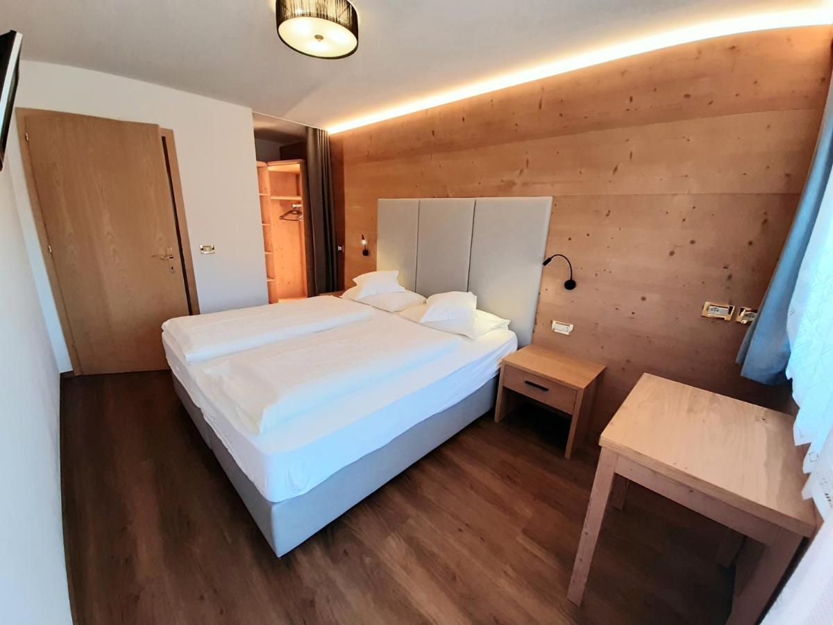 Apartments Lasteis La Villa  Zewnętrze zdjęcie