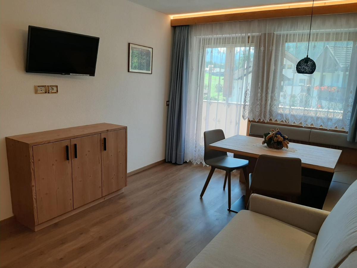 Apartments Lasteis La Villa  Zewnętrze zdjęcie
