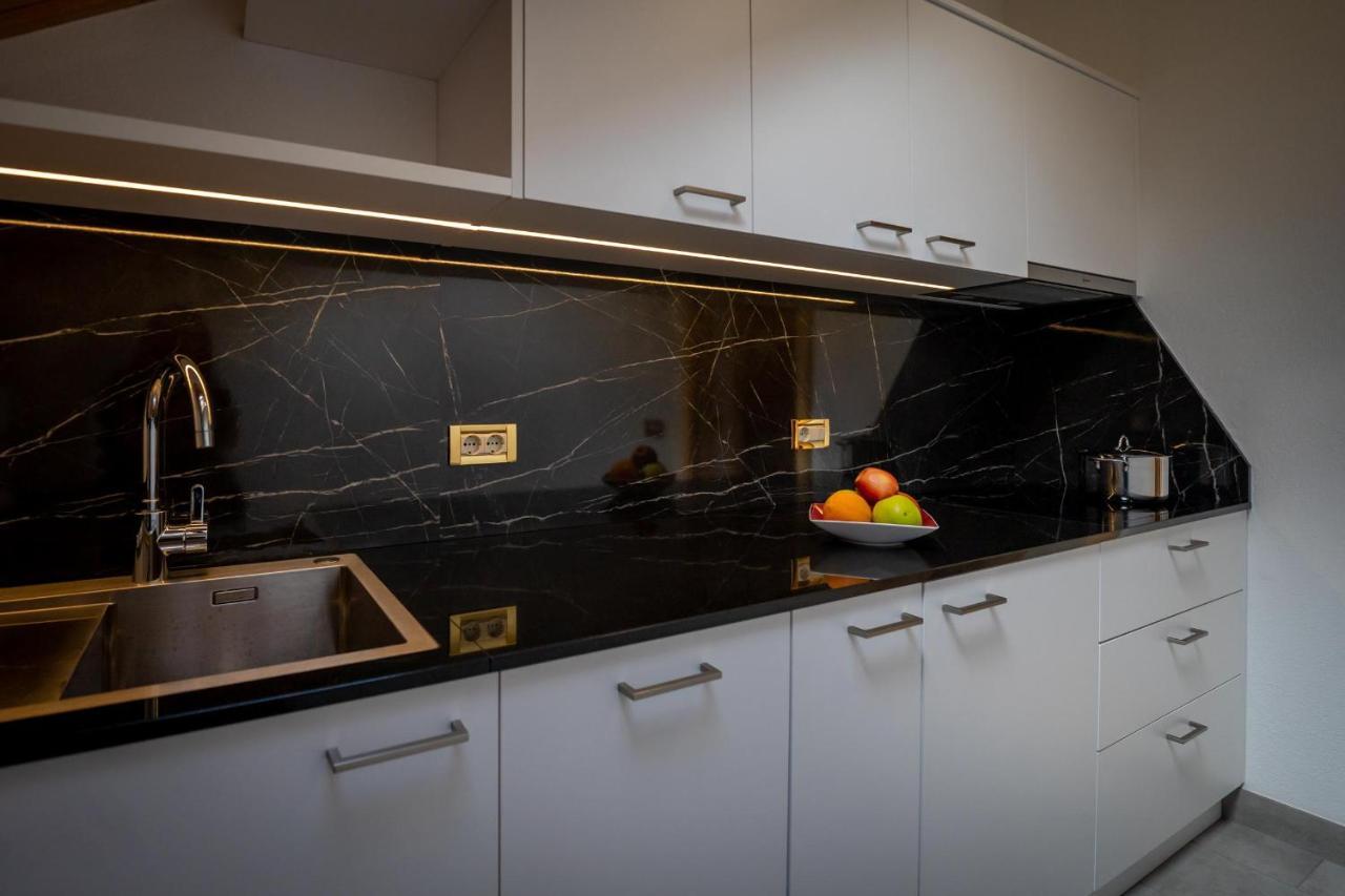 Apartments Lasteis La Villa  Zewnętrze zdjęcie